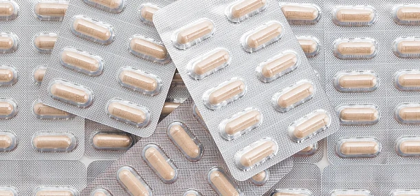 Жесткие пленки ПВХ для блистерной упаковки лекарств и товаров (ЭП-73 по ГОСТ, штамповка).